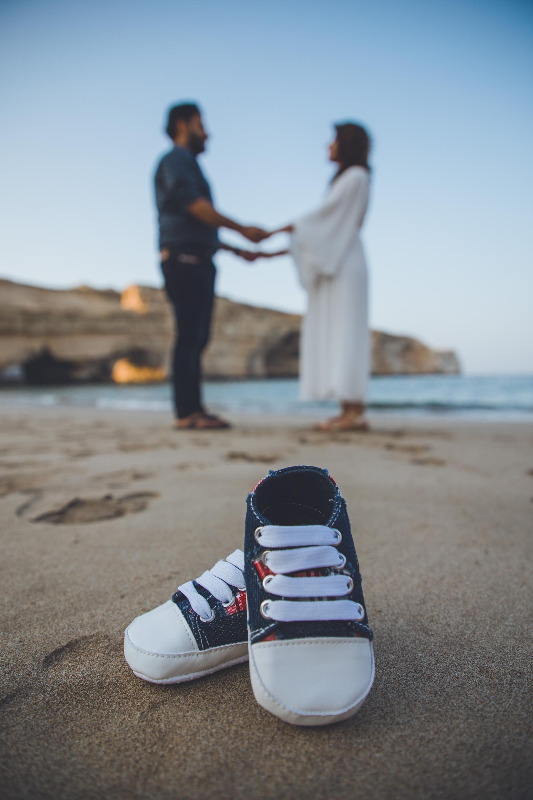 Beach pregnancy announcement shoot
